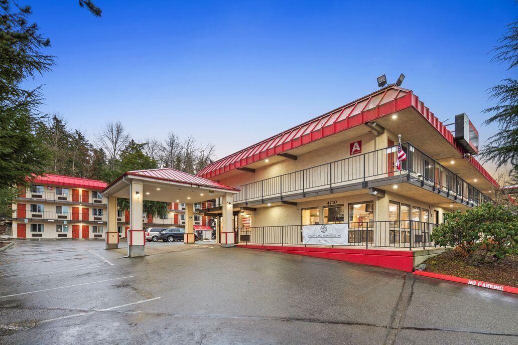 4710 Lake Washington Boulevard Northeast - Photo 6 of 18