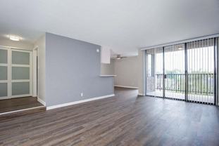 321 E Fairview Ave - Photo 1 of 1