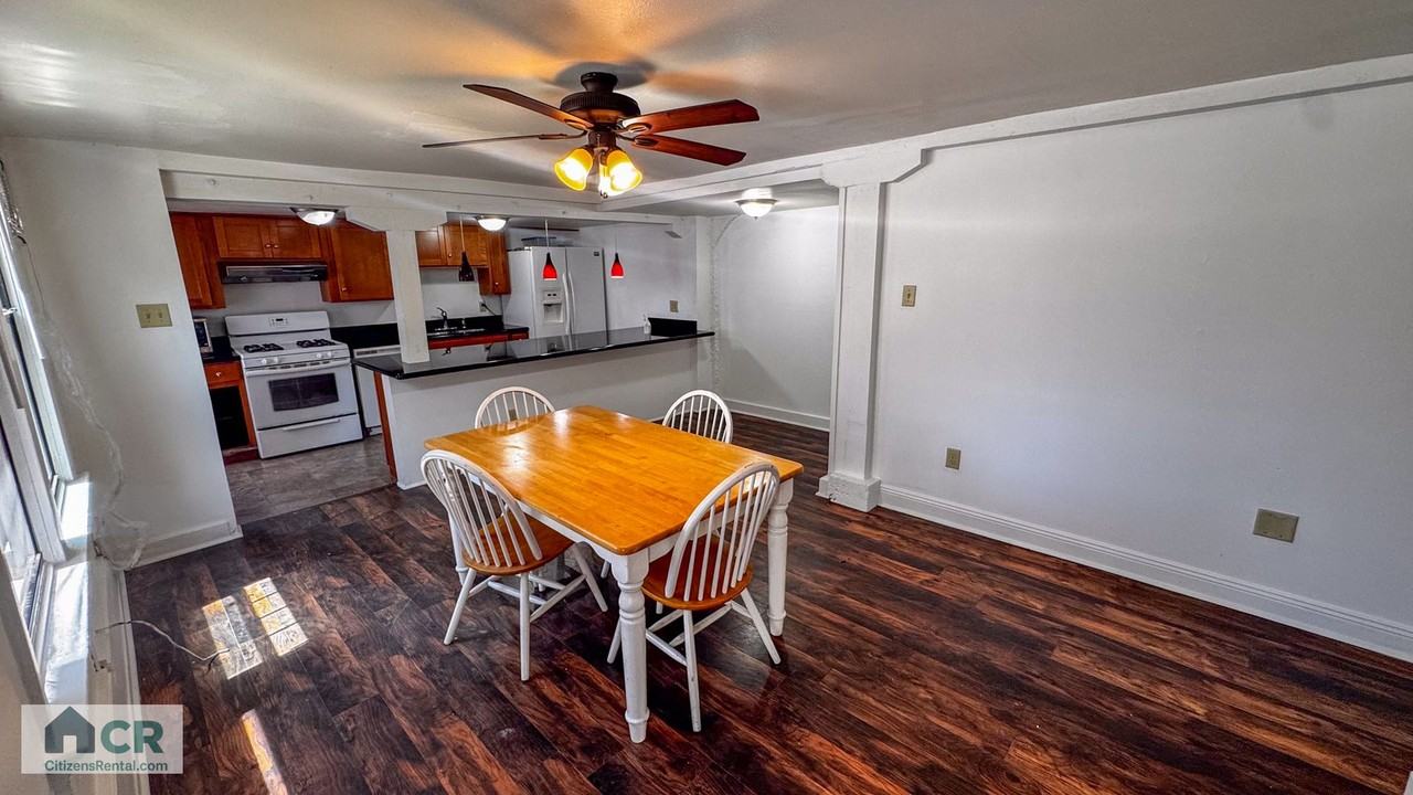 1601 Broadway St - Photo 2 of 13