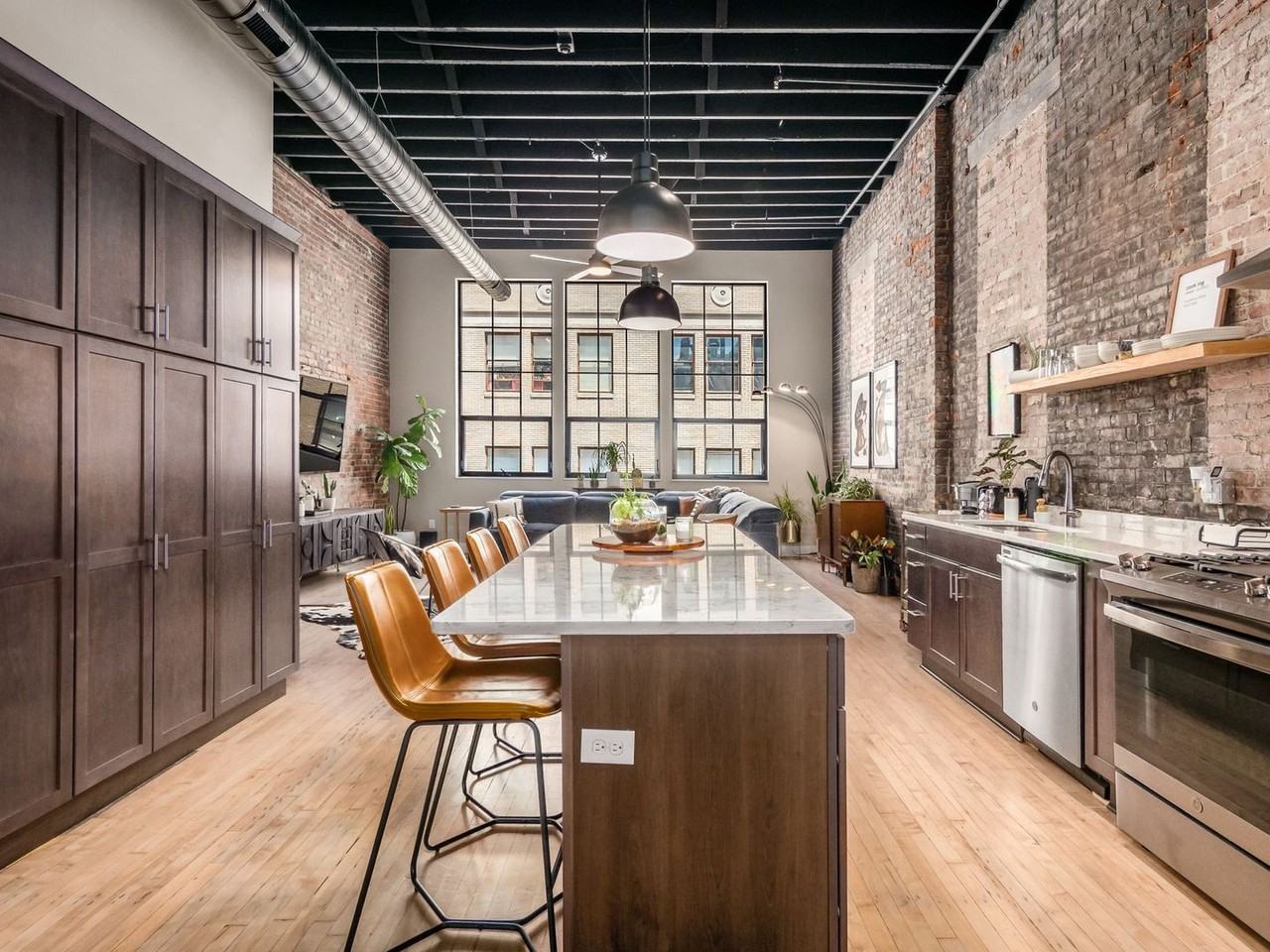 45 N Pearl St - Photo 6 of 23