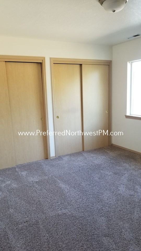 685 Pine Ct - Photo 6 of 9