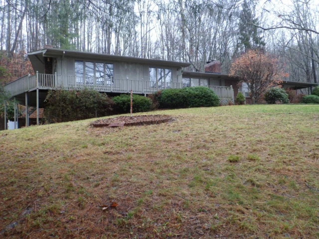 1068 Monteith Branch Rd - Photo 2 of 16