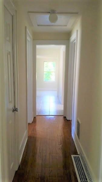 208 E Russell St - Photo 6 of 15