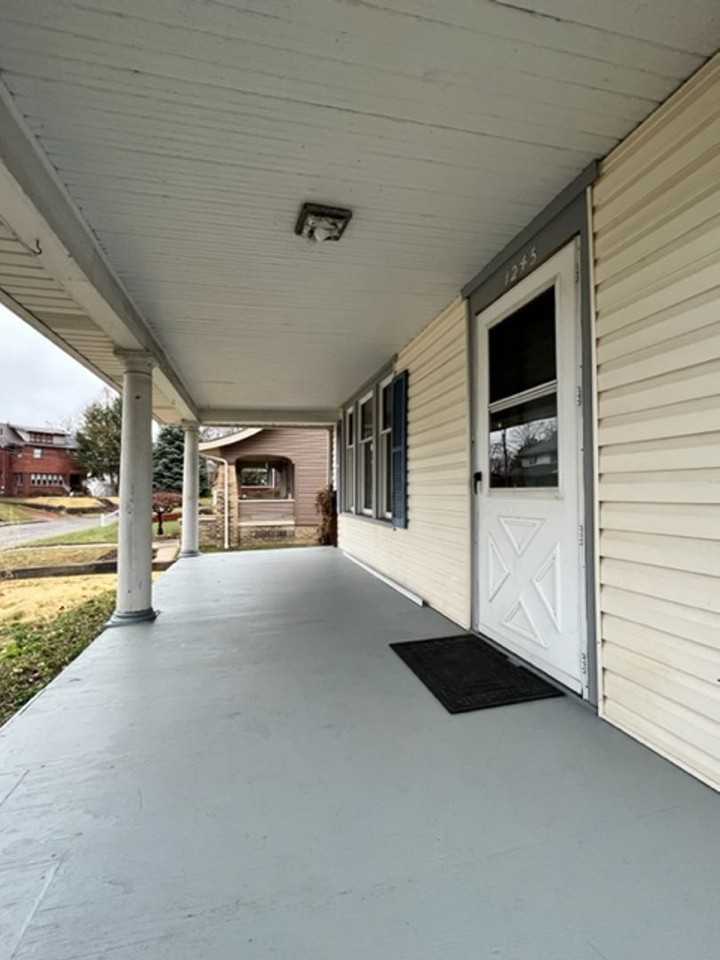 1245 Mcgregor Ave Nw - Photo 2 of 28