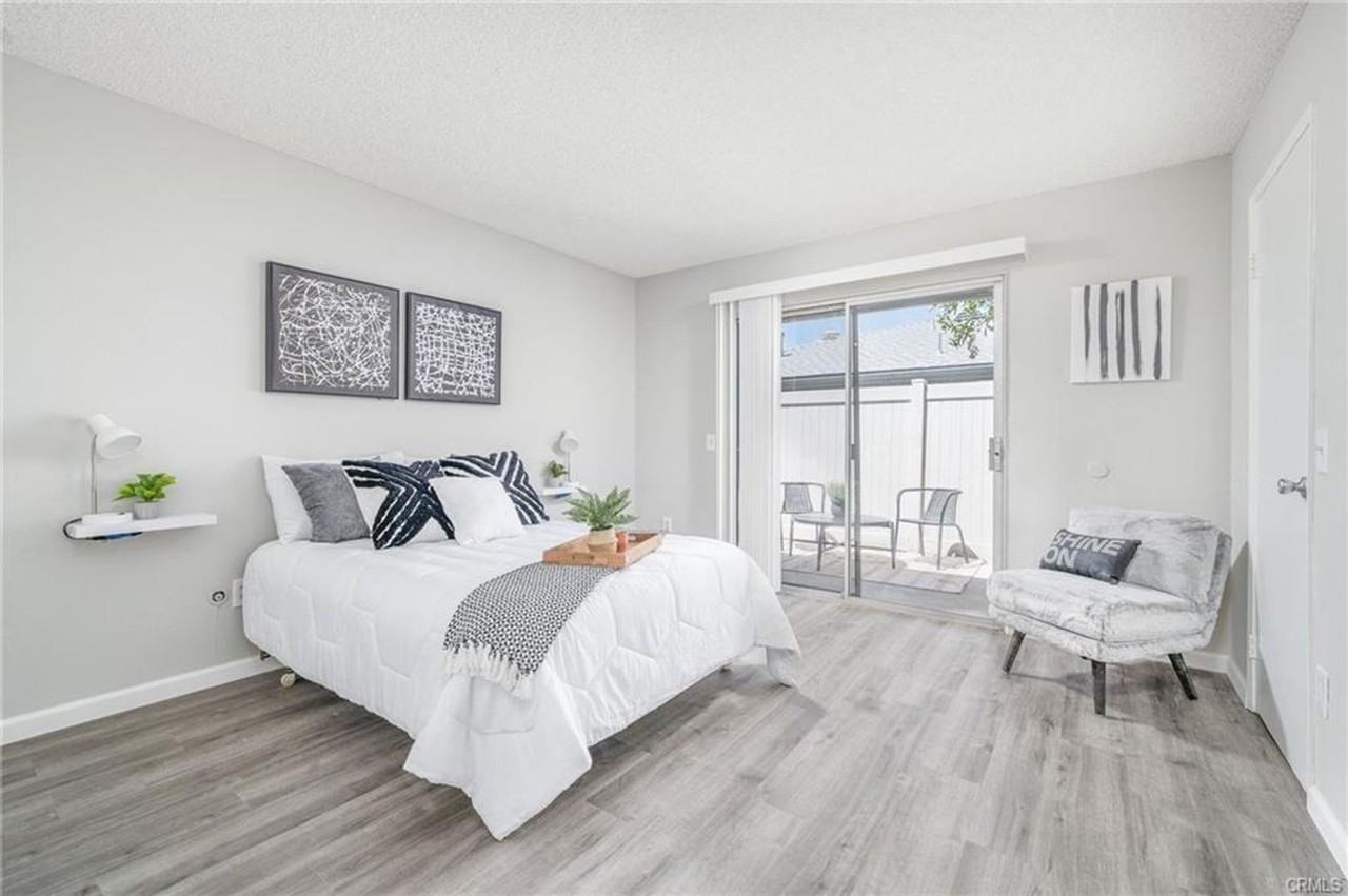 2891 Canyon Crest Drive - Photo 4 of 8