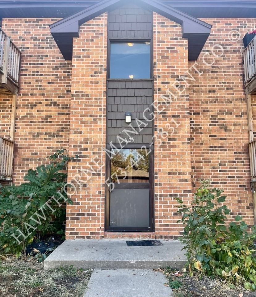505 Columbia Dr Apt H - Photo 3 of 16