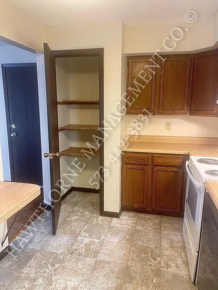 505 Columbia Dr Apt H - Photo 7 of 16