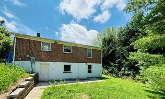 315 Landsdowne St - Photo 1 of 1