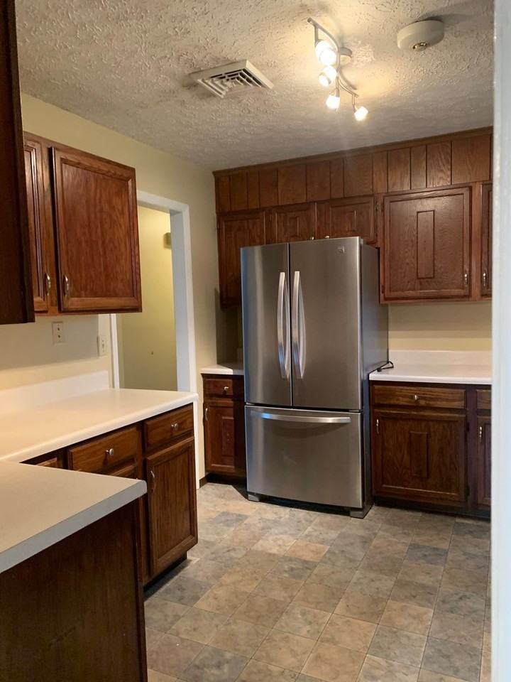 250 Majestic Dr - Photo 6 of 11