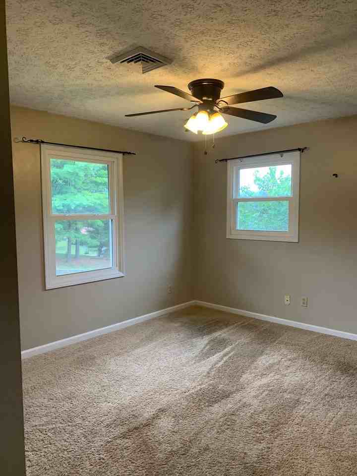 250 Majestic Dr - Photo 7 of 11