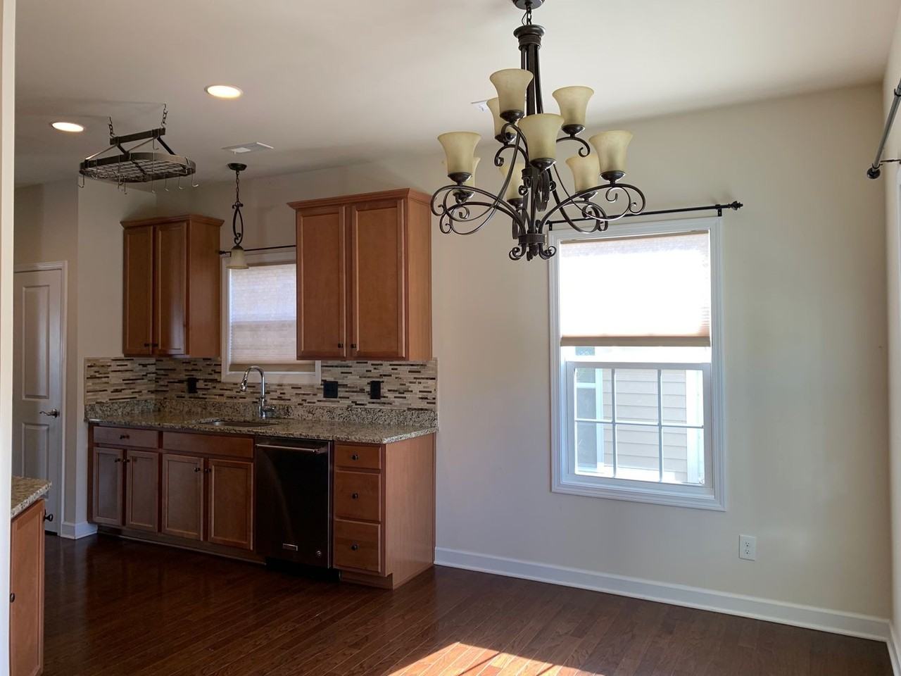 215 Phoenix Blvd Nw - Photo 6 of 16