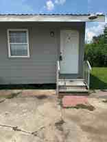 2425 1/2 Broad St - Photo 1 of 1