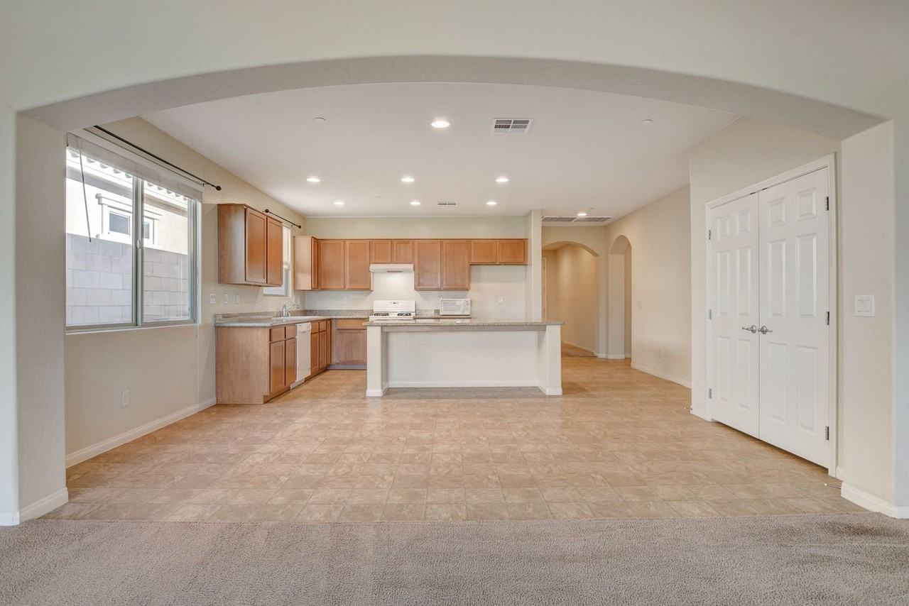 484 Punto Vallata Dr - Photo 6 of 42