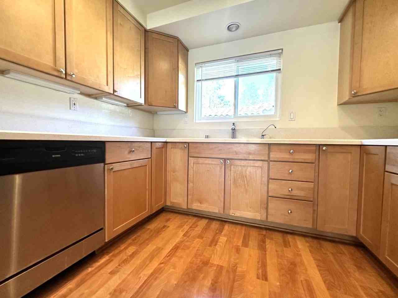 6059 Rancho Mission Rd #101 - Photo 4 of 22