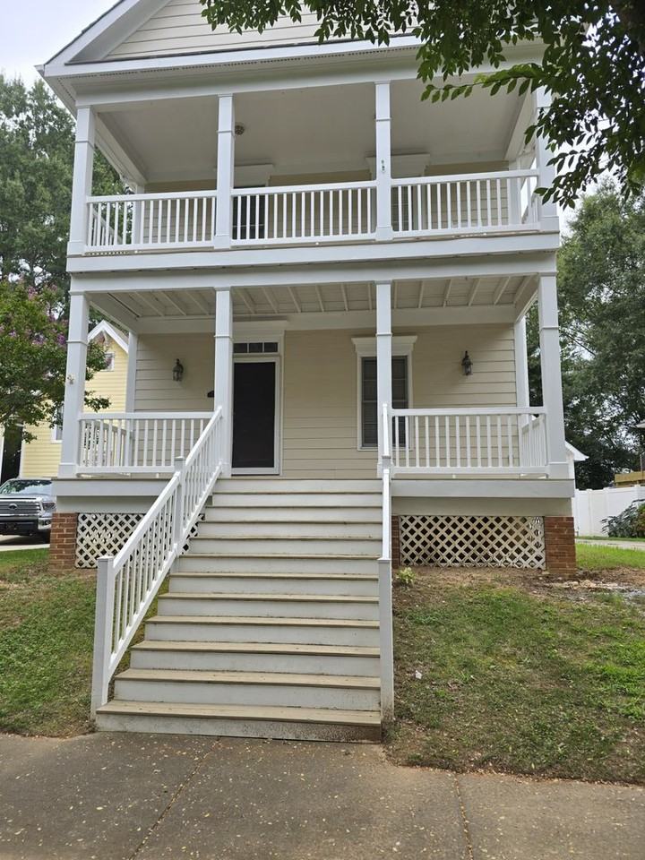 14022 Garden District Row - Photo 2 of 25