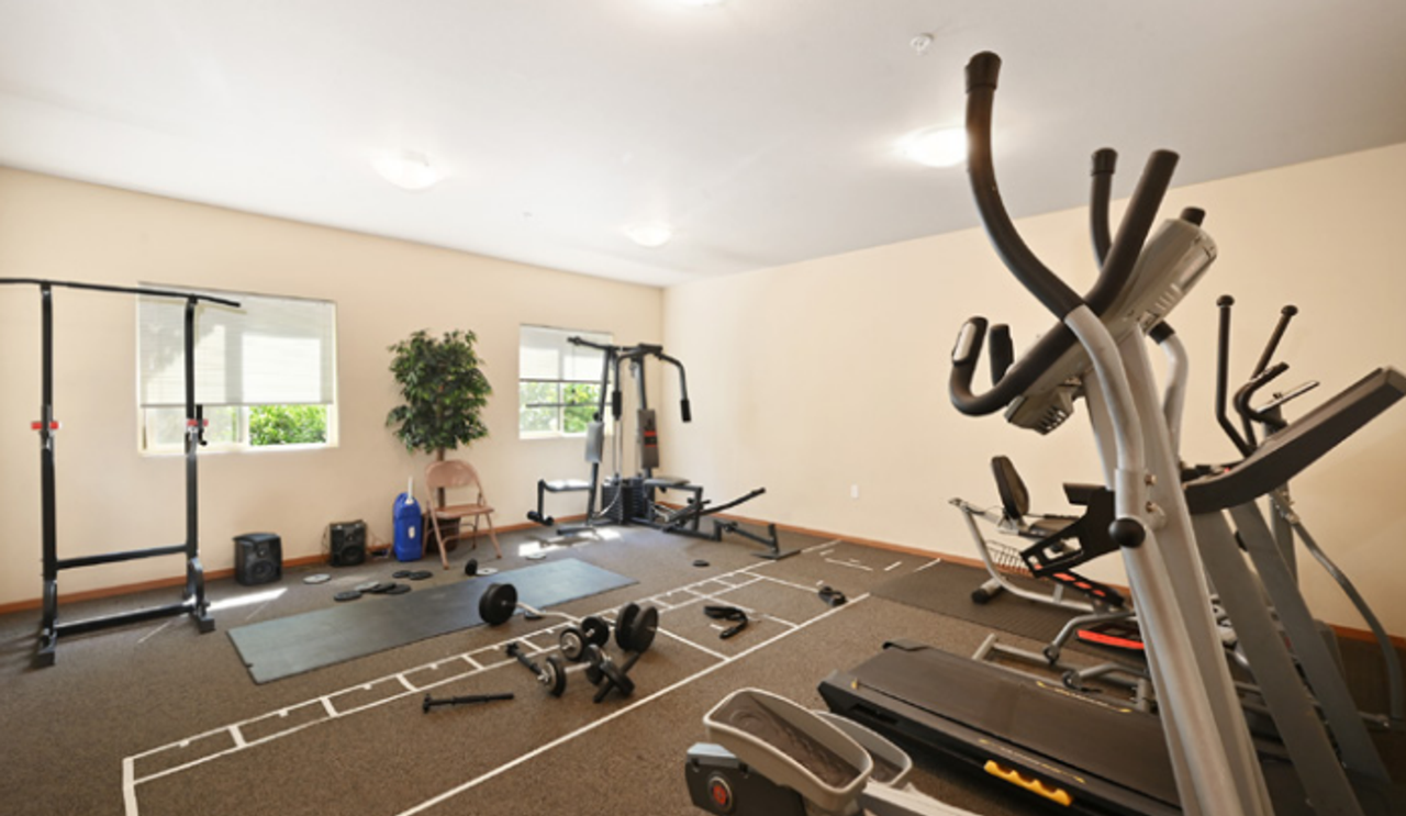 Ambaum Place I | Modern Apartment Homes w/ In - Photo 5 of 6