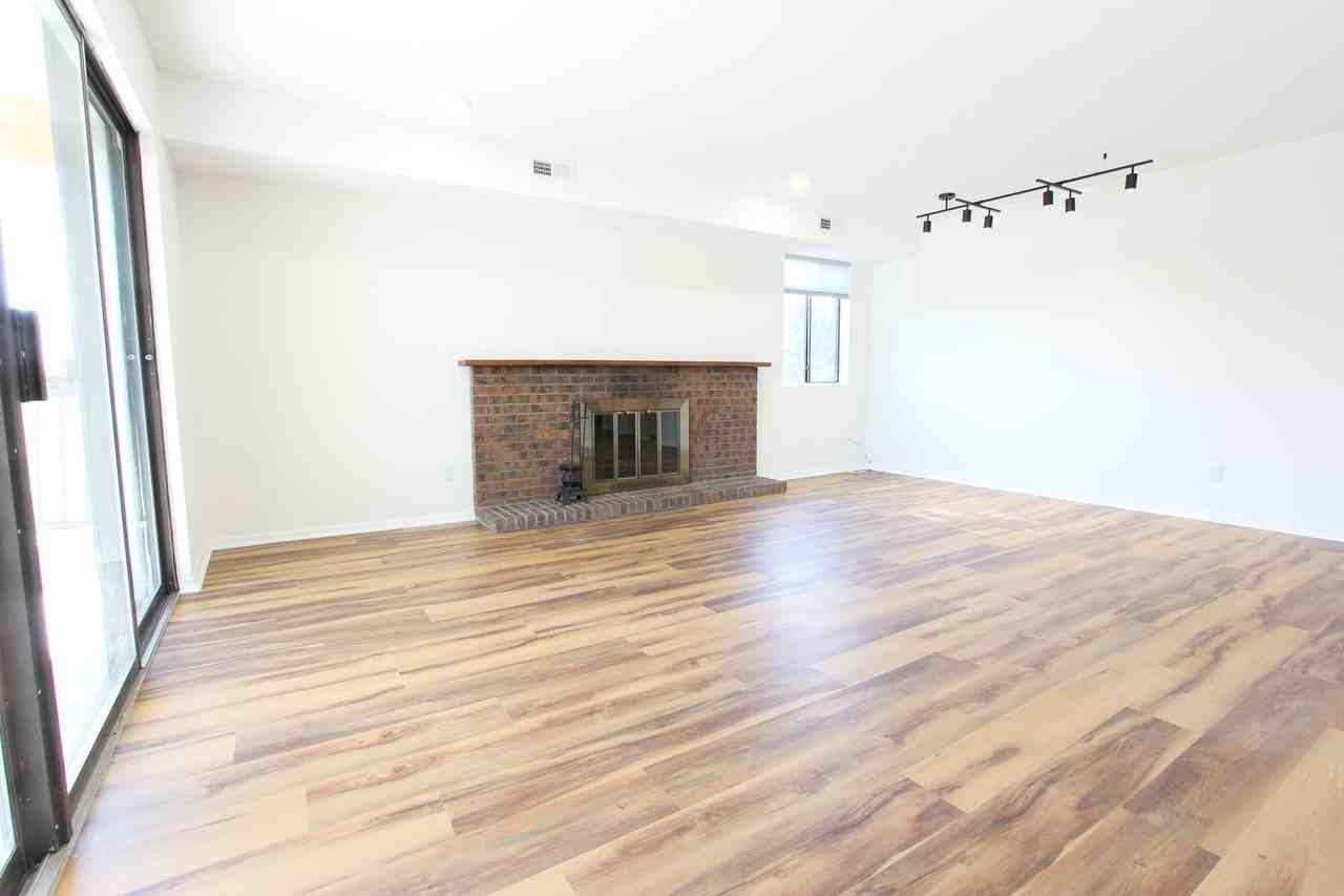 600 Manhattan Dr #C7 - Photo 5 of 23