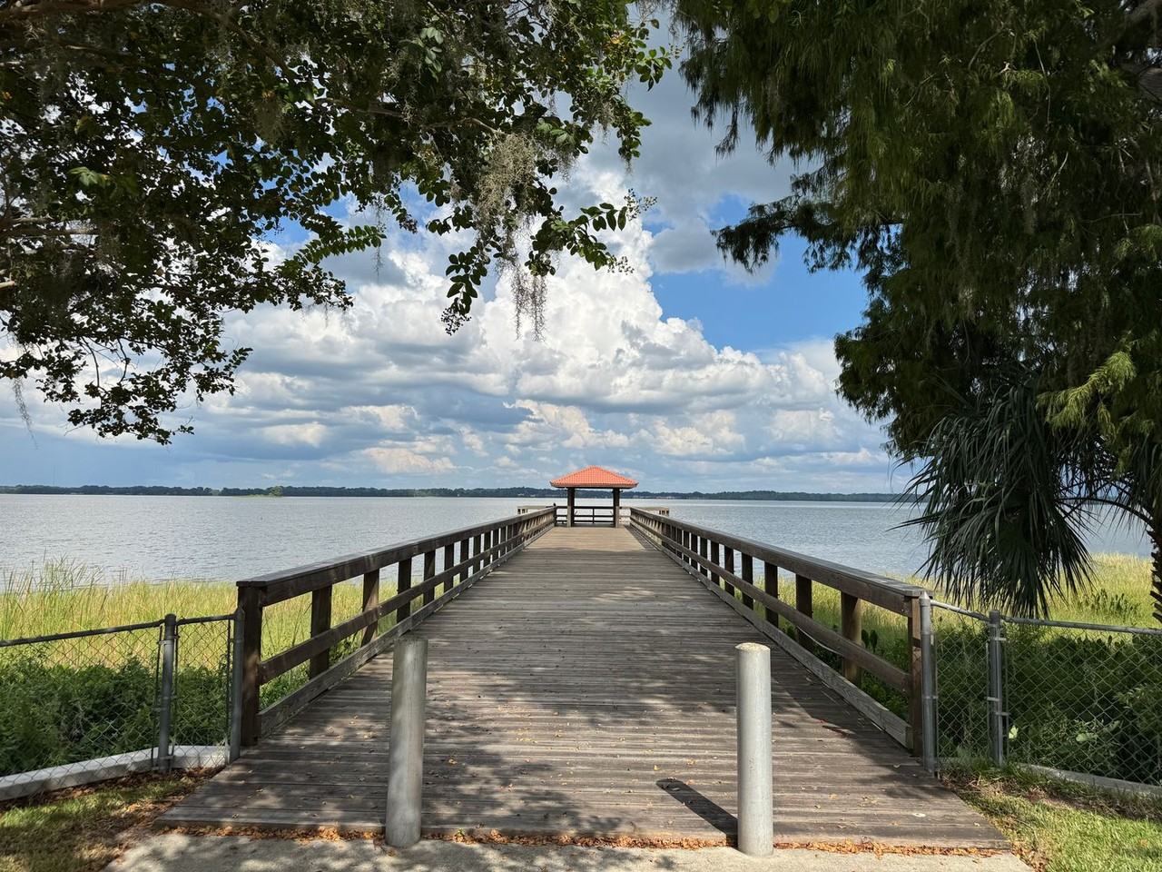 1001 N Lakeshore Blvd - Photo 3 of 19