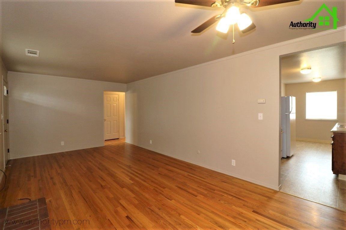 3909 Mercury Dr - Photo 7 of 23