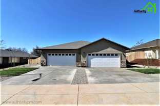 2538 Rainbow Ln #B - Photo 1 of 1