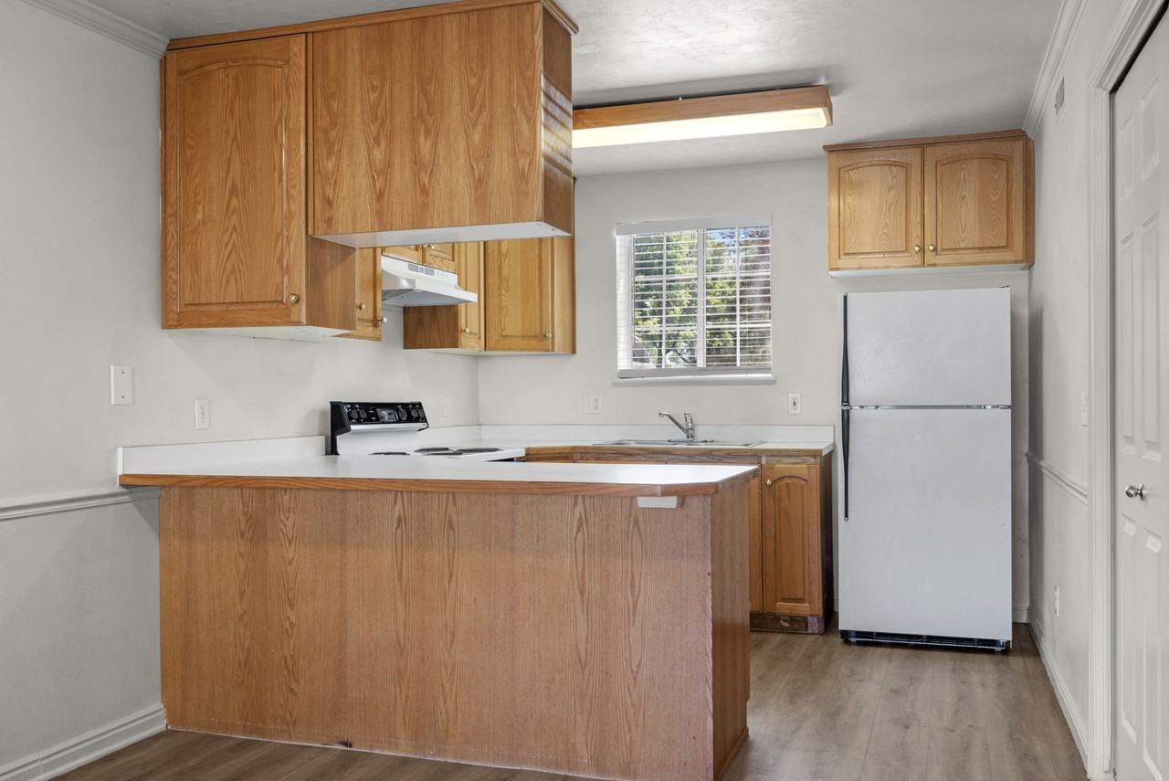 1514 Southeast Street #1 - Photo 3 of 24