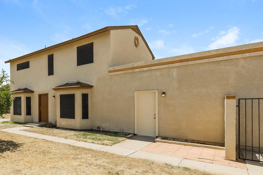 19806 N 48th Dr - Photo 4 of 17