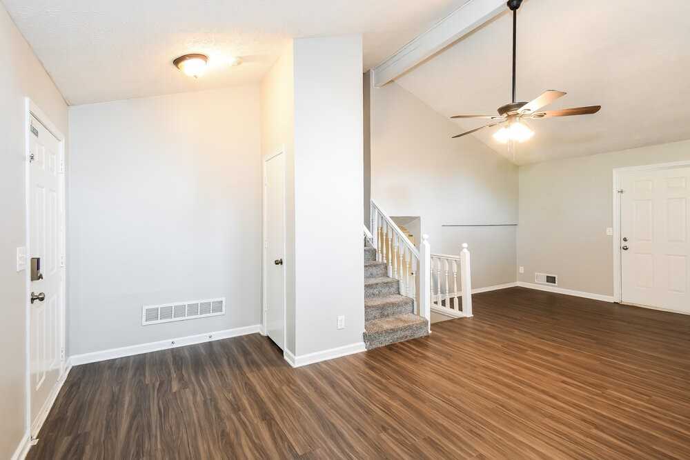 5376 Whitney Ct - Photo 7 of 17
