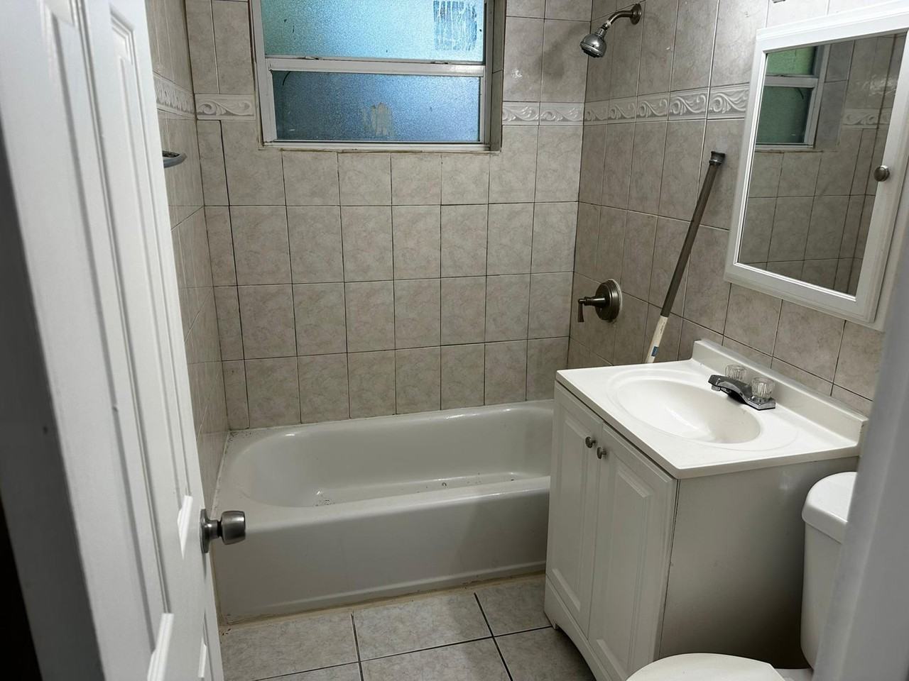 3150 Nwst - Photo 6 of 17