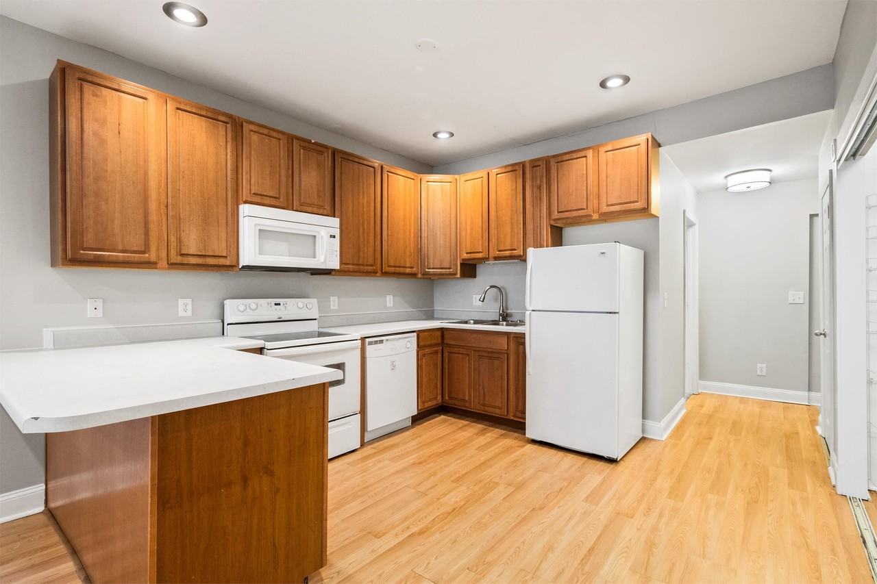 4537 Swan Ave #4539 - Photo 3 of 10