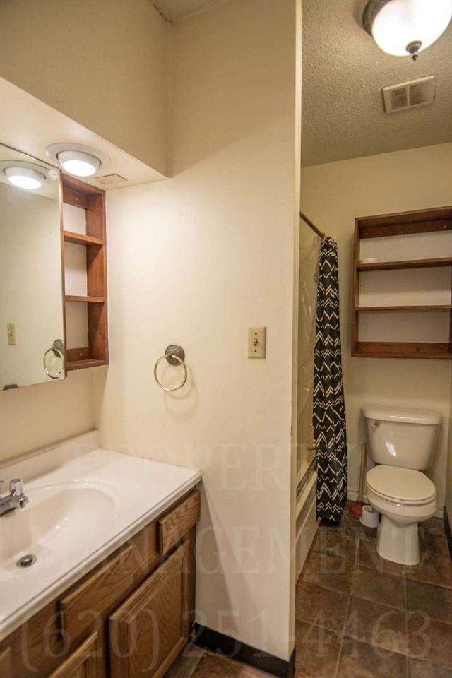 701 Beech St #C - Photo 3 of 20