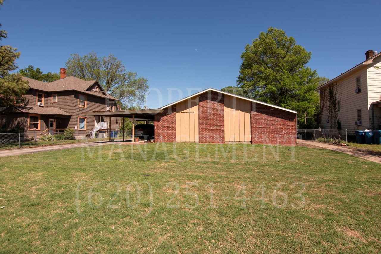 701 Beech St #C - Photo 7 of 20