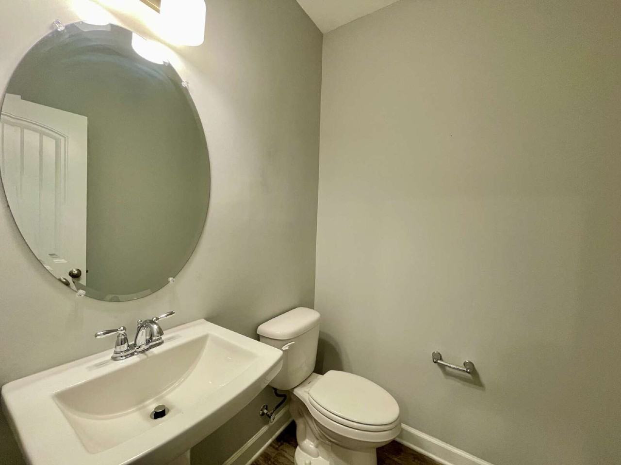 356 Kensington Dr - Photo 2 of 28
