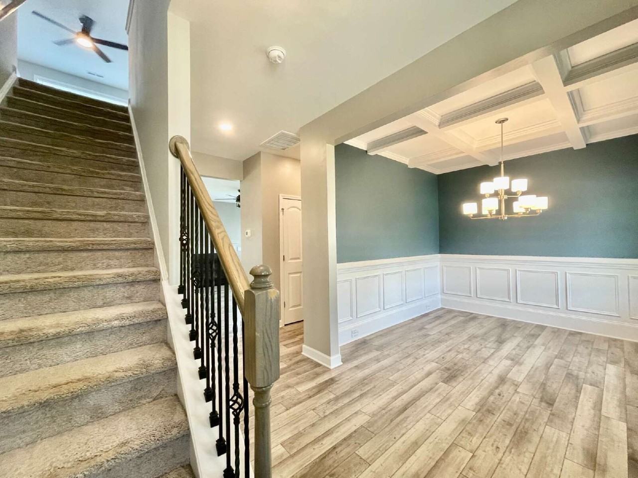 356 Kensington Dr - Photo 3 of 28
