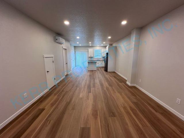 8556 Se Lafayette St - Photo 3 of 16