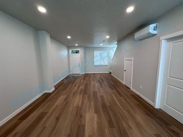 8556 Se Lafayette St - Photo 4 of 16