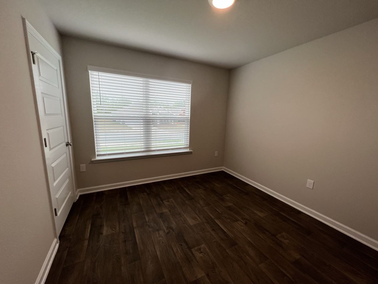 10681 Northern Dancer Ct - Photo 5 of 28