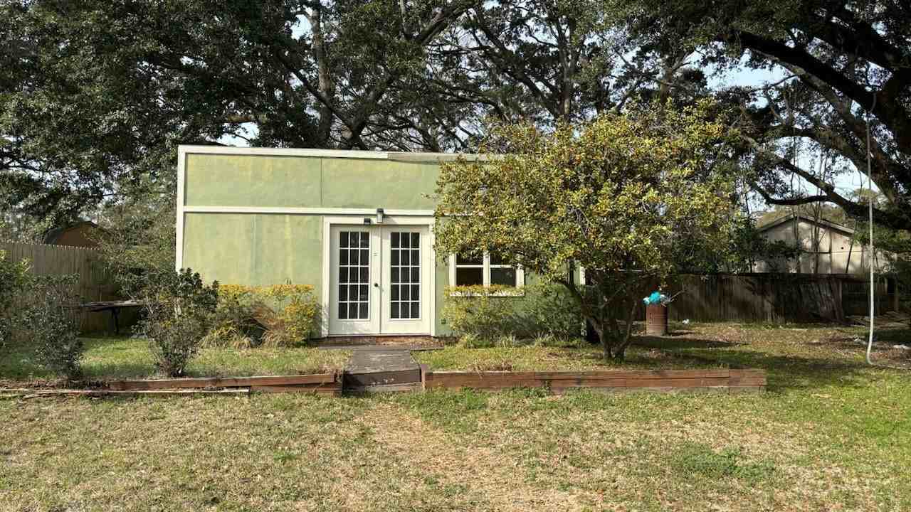 8070 Kimberlin Dr S - Photo 2 of 15