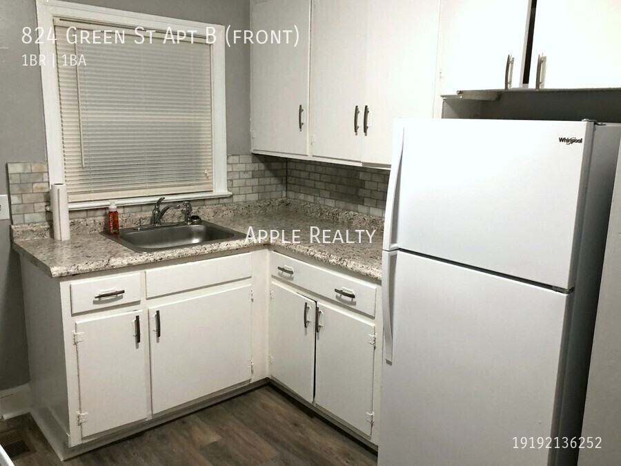 824 Green St Apt B - Photo 4 of 17