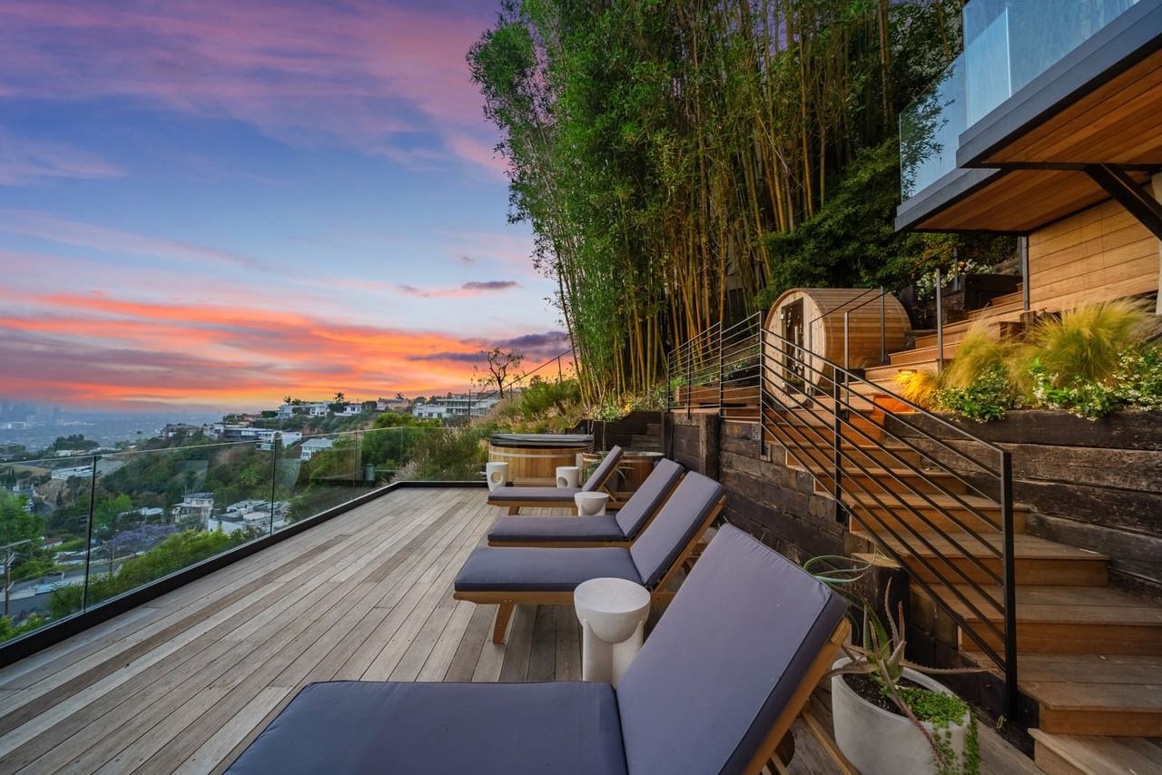 8800 Hollywood Blvd #NA - Photo 3 of 50