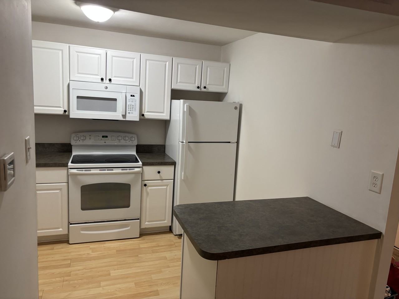 712B Putnam Blvd - Photo 2 of 15