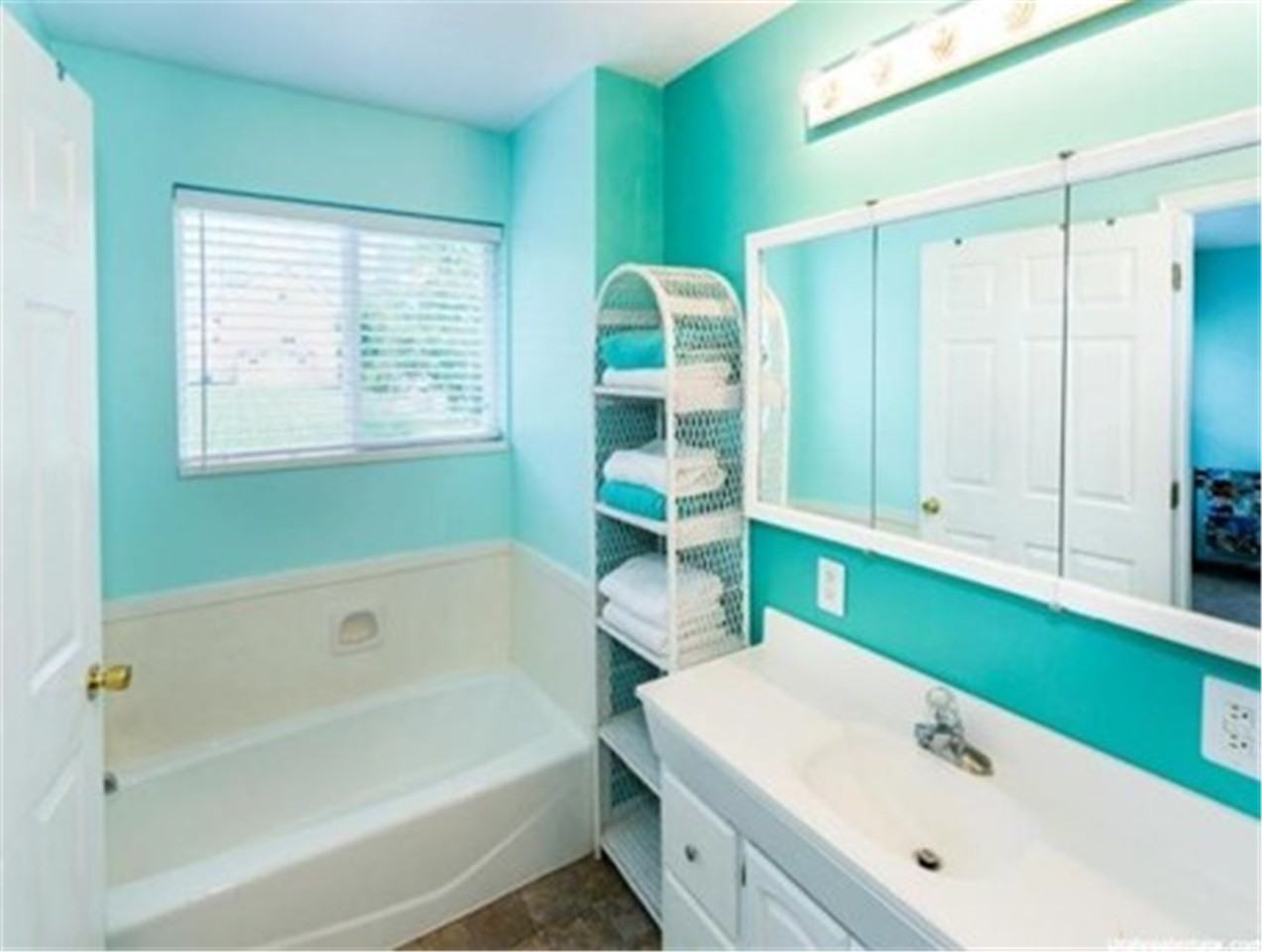 1243 S Main St #NA - Photo 3 of 20