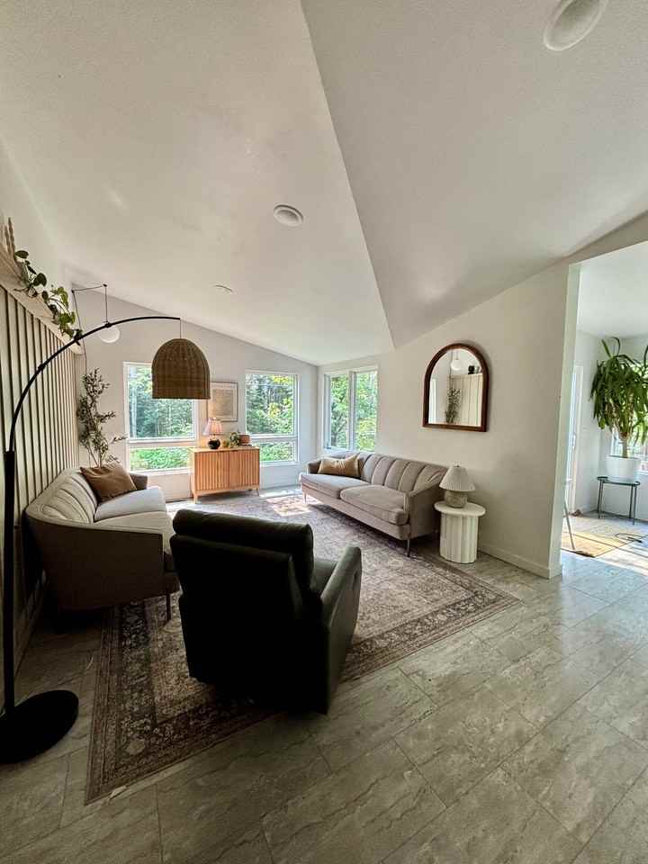 5356 Greenwood Rd #NA - Photo 3 of 17