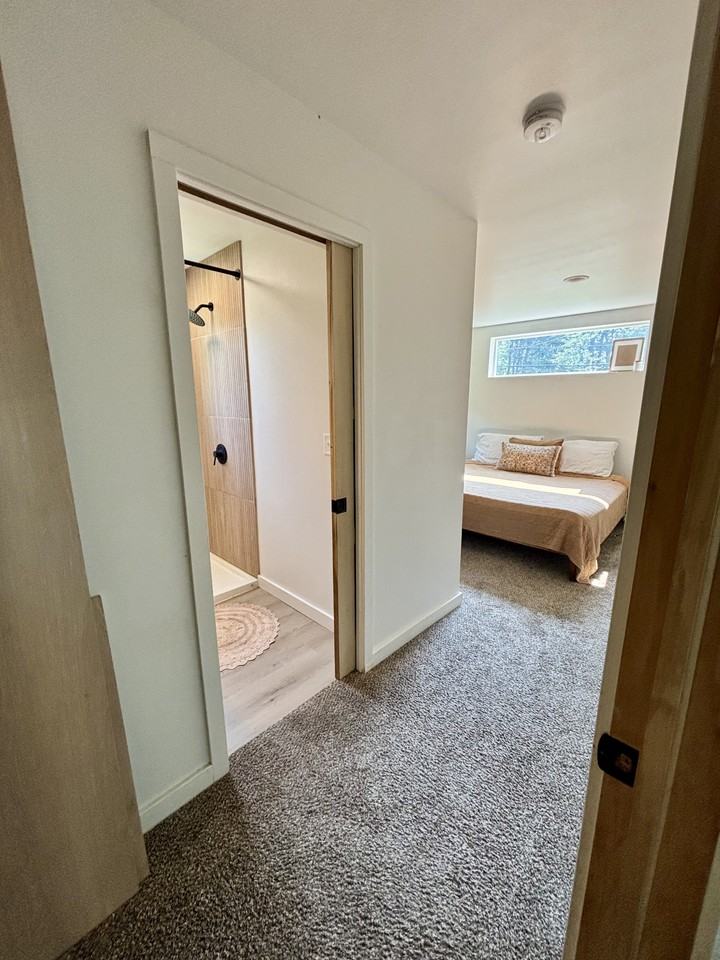 5356 Greenwood Rd #NA - Photo 7 of 17