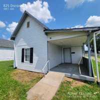 featured image of 825 Division St