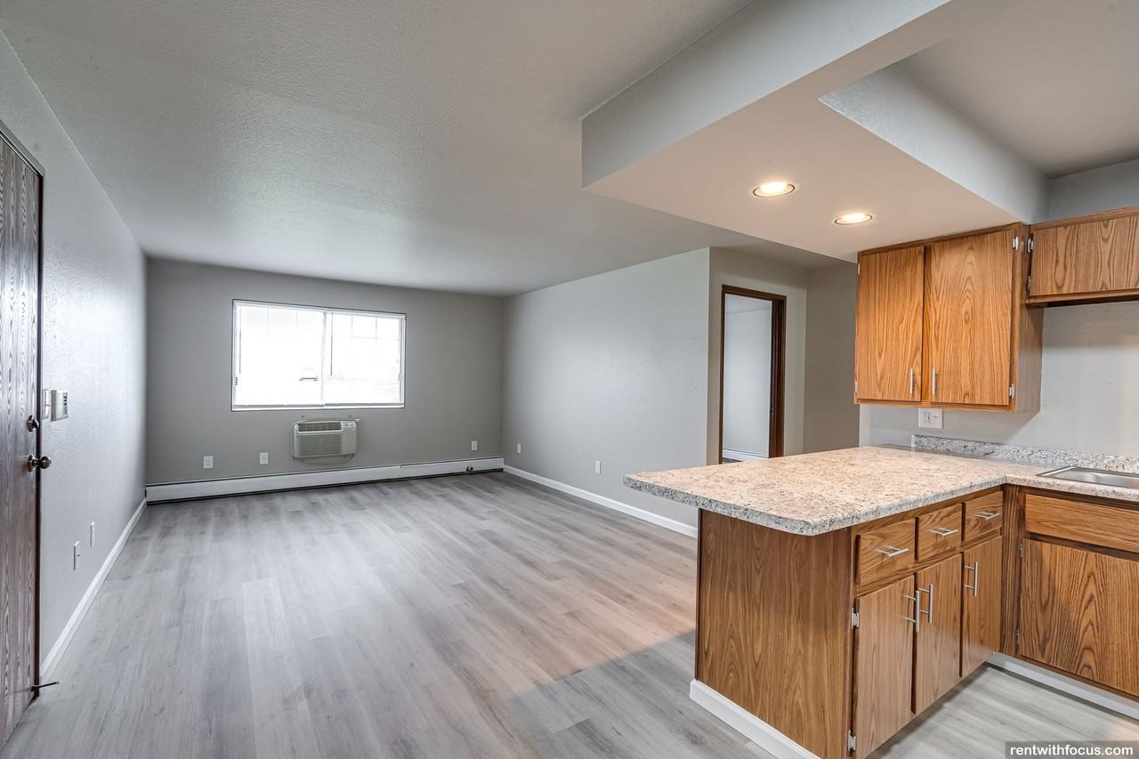 Nova Apartments - Photo 4 of 21