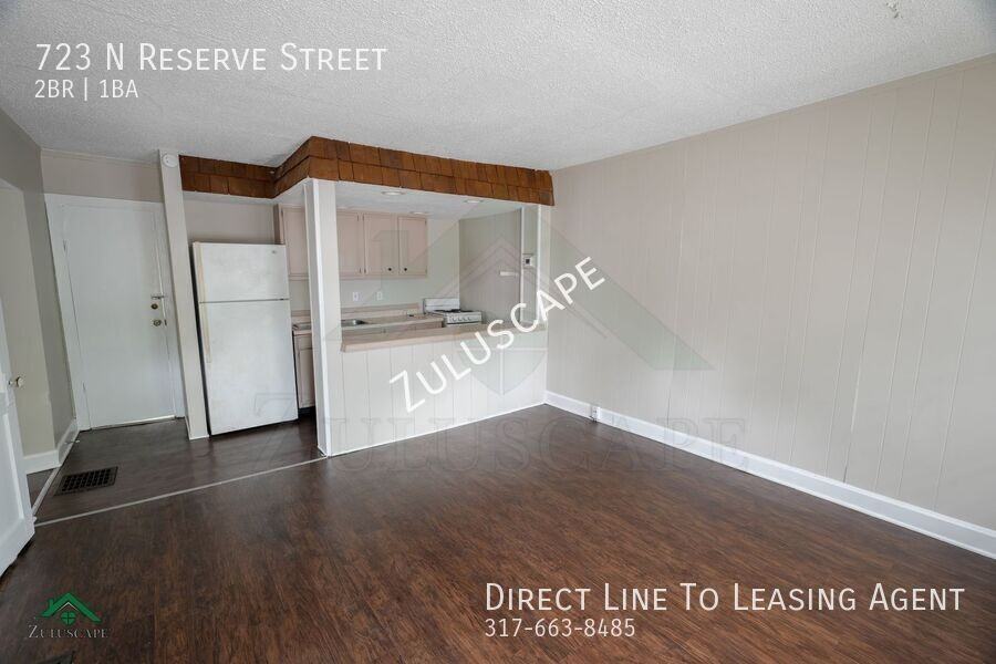 723 N Reserve St - Photo 2 of 7