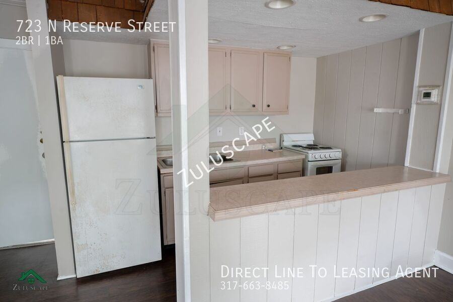 723 N Reserve St - Photo 3 of 7