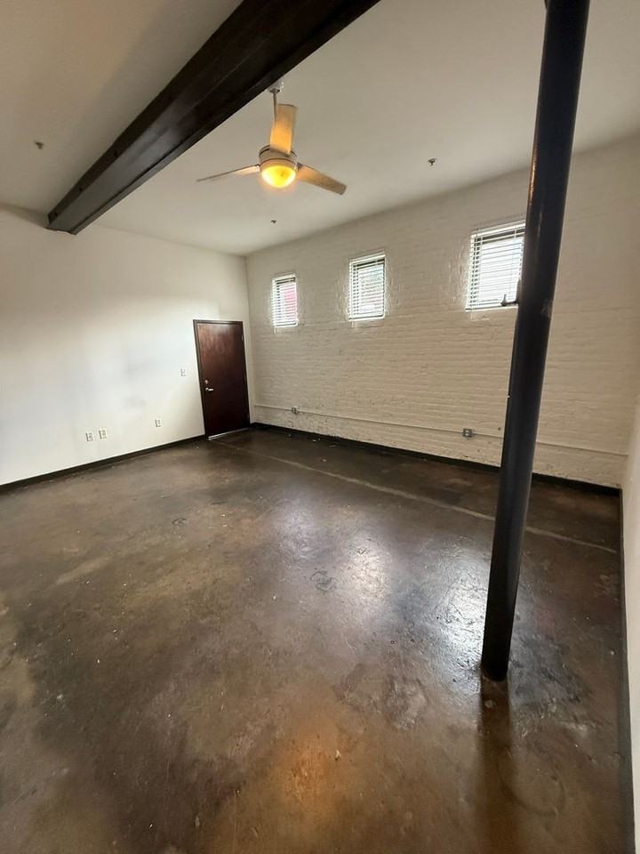 703 N Harrison St./410 Hancock St. - Photo 3 of 19