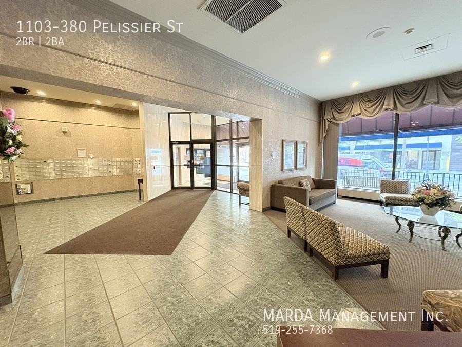 380 Royal Windsor Terrace Apts - Photo 3 of 48