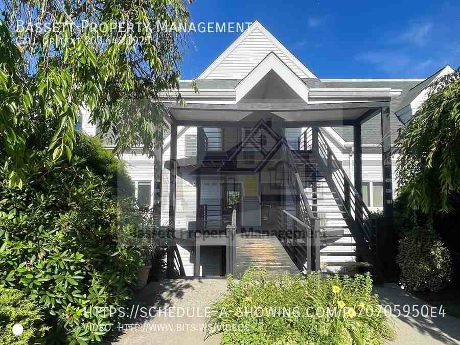 1115 Windward Rd #1 - Photo 2 of 35